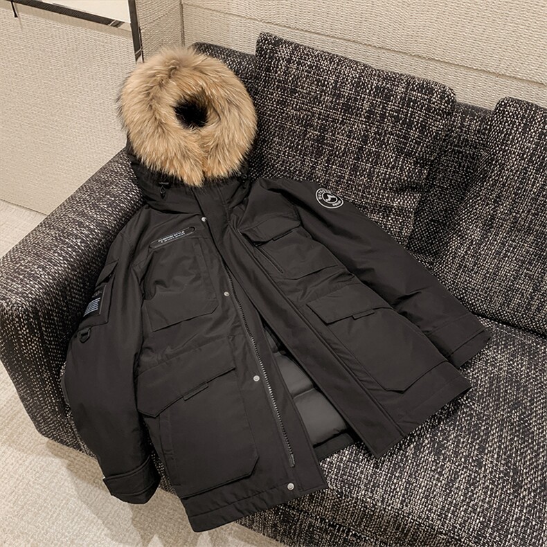 主推情侣装中长款貉子毛领羽绒服男女青年学生加厚羽绒服大衣,男装羽绒服,钱塘723