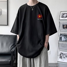 黑色