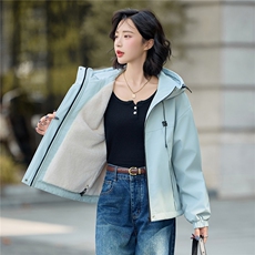 2025年冬季新款时尚加绒连帽棉服派客服，女装棉衣/棉服，依路服饰