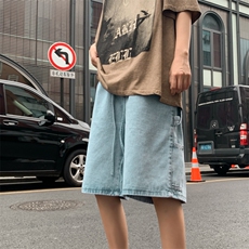 浅蓝色