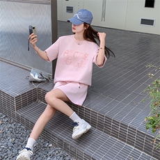 甜酷风休闲套装女2025夏季新款绝美设计感粉色上衣半身短裙两件套，女装套装/套裙，2C108