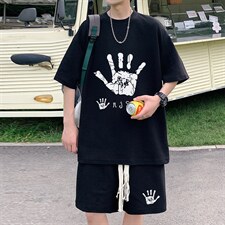 黑色