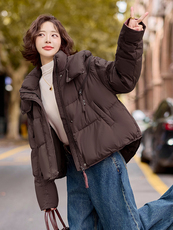 现货2024冬季新款时尚小众设计简约百搭短款羽绒服，女装羽绒服，深水步