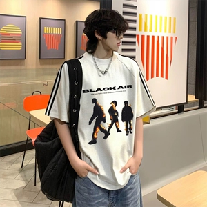 抖音得物高品质二开240克宽松纯棉美式潮牌三条杠织带短袖T恤图片