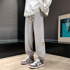 浅灰色