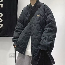 黑灰色