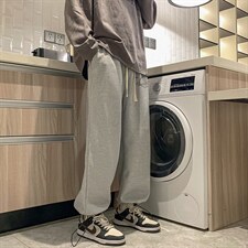 灰色