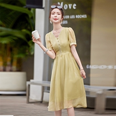 夏季天丝连衣裙女小个子时尚高级感高端精致超好看显瘦遮肚裙子夏，女装连衣裙，贝蕾酷儿