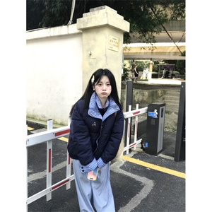 A555-P100 冬季新款潮牌设计感双层领格子拼接棉服图片