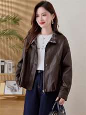 现货2025年秋季时尚文艺翻领格子拼接宽松型休闲皮上衣，女装皮衣，依恋蒂丝
