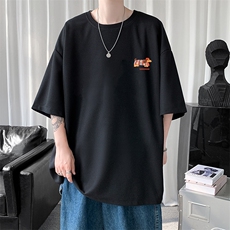 黑色