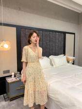 夏季新款韩版碎花连衣裙，女装连衣裙，荷塘月色