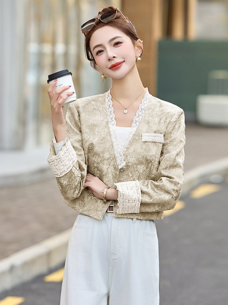 新中式提花小香风外套女春秋季高级感气质短款上衣,女装短外套,玖莱伊
