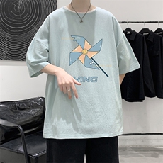 灰绿色