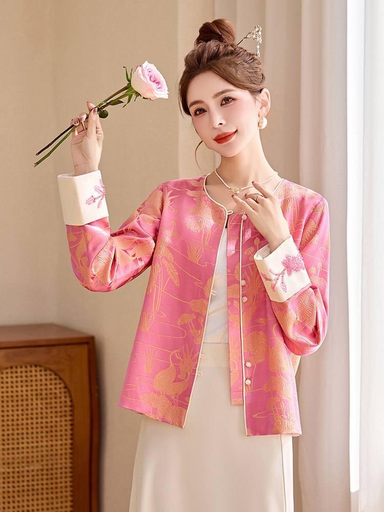 2025年春季新中式提花G风短款外套女高级感气质复古盘扣刺绣上衣,女装短外套,沁沁公主