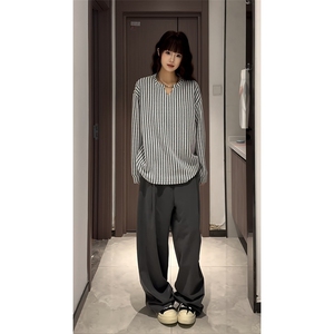 美式高街千鸟格子长袖T恤男女亨利V领英伦雅痞休闲宽松长袖打底衫图片