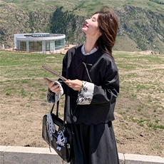 碎花拼接黑色西装半身裙套装女春秋法式气质优雅盐系巨好看两件套，女装套装/套裙，2D037