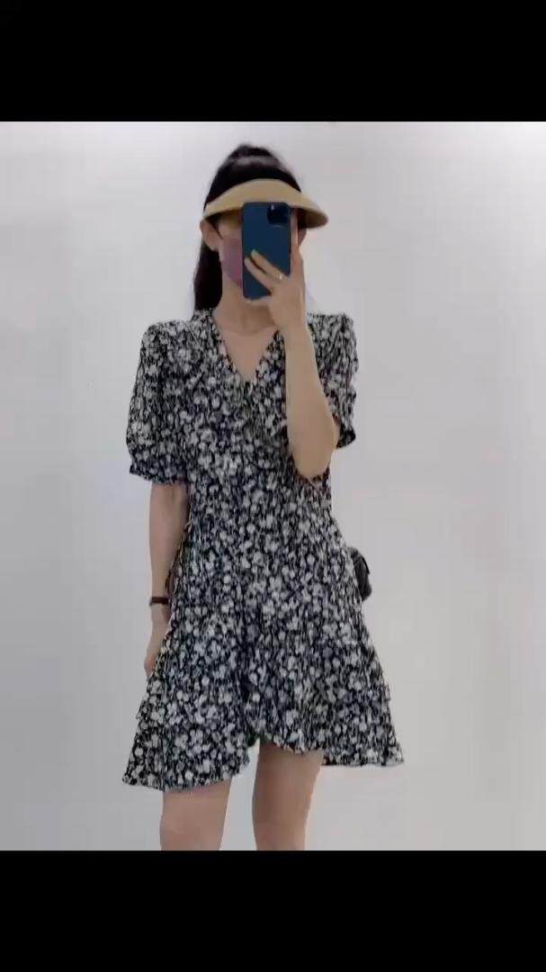 韩版收腰版连衣裙，女装连衣裙，玩美