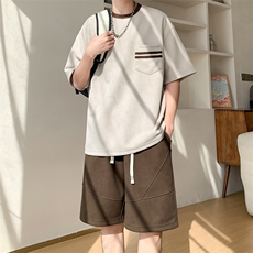 杏色+棕色