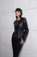 都市通勤风褶皱收腰设计感短款皮外套……，其它，GN