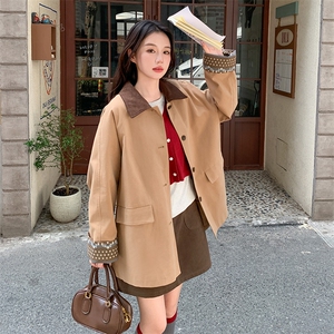 格子PU皮翻领拼接风衣外套女2025新款小个子今年流行休闲大衣,女装风衣,蝶眷