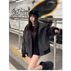 深灰色