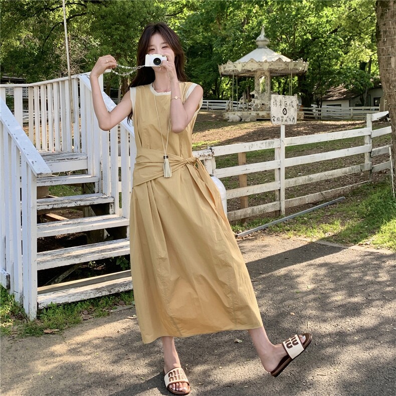 黄色气质无袖背心连衣裙女夏季2025新款法式超好看掐腰a字大摆裙,女装连衣裙,2C159