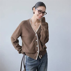 2025年秋季宽松型V领时尚百搭通勤简约休闲，女装羊绒衫，琳华羊绒