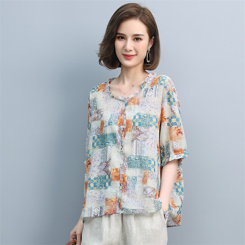 2021夏季新款时尚气质花边领宽松休闲舒适花色上衣,女装T恤,悦见她