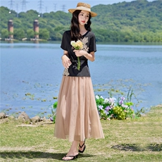 现货2026夏季新款时尚刺绣洋气潮流宽松遮肉显瘦两件套裙套装女，女装套装/套裙，尚洛菲
