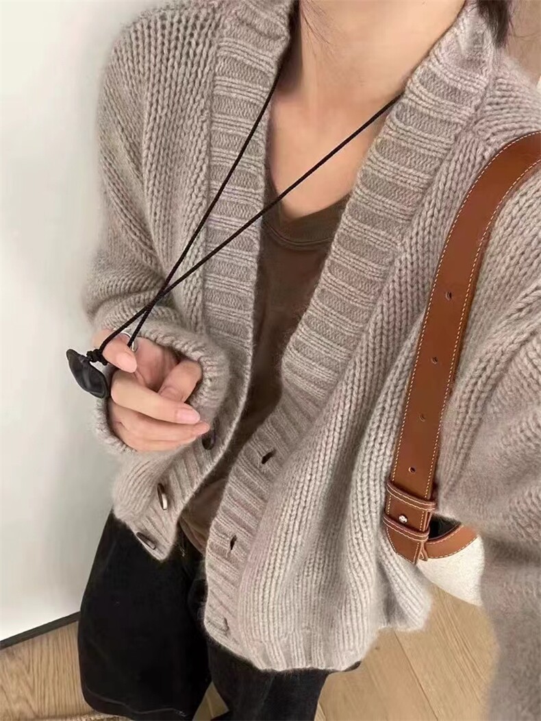 开衫女V领纯色秋冬新款百搭外套毛衣羊毛针织上衣,女装羊毛衫,半城羊绒