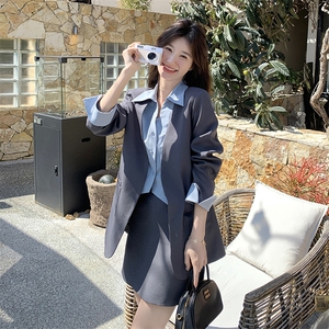 韩系高级感灰色假两件西装外套女2025春季新款气质百搭半身裙套装图片