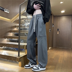 灰色