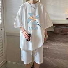 白色