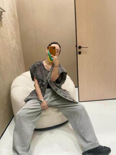 秋款新款牛仔马甲，女装马夹，依唯家