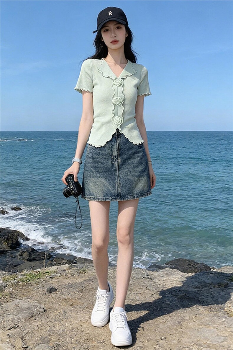 高级感时尚气质女夏新款套装立体花朵短袖上衣显瘦牛仔短裙两件套,女装套装/套裙,江南