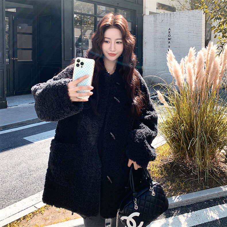 新款黑色毛毛外套760-P235-K338,女装短外套,2C108