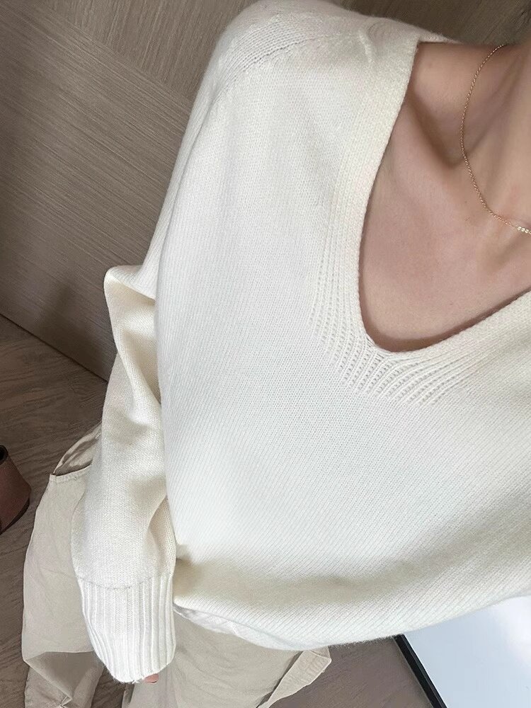 2025年秋季新款百搭女士V领成宿纯色羊毛衫，女装羊毛衫，胜智羊绒