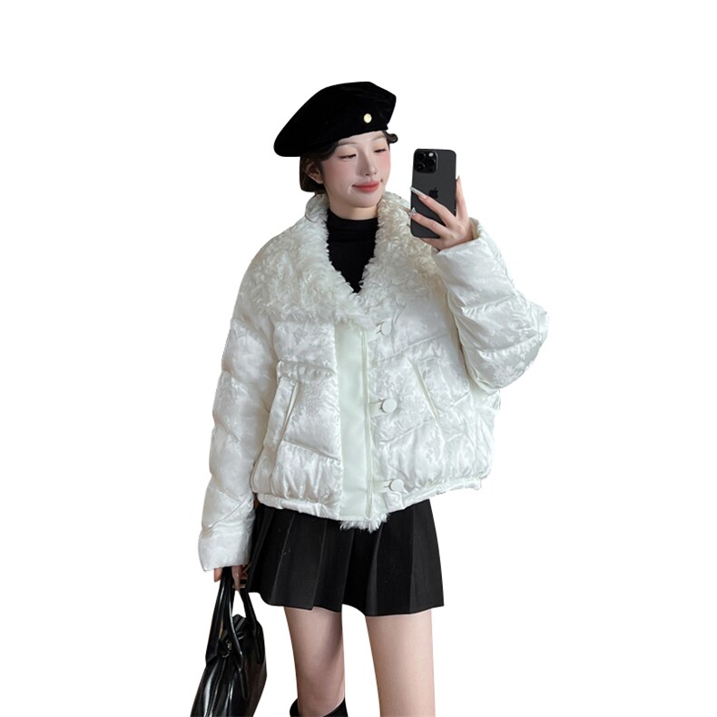 2024冬新款羊圈毛大翻领加厚提花90白鸭绒保暖羽绒服外套,女装羽绒服,瑶迪依秀