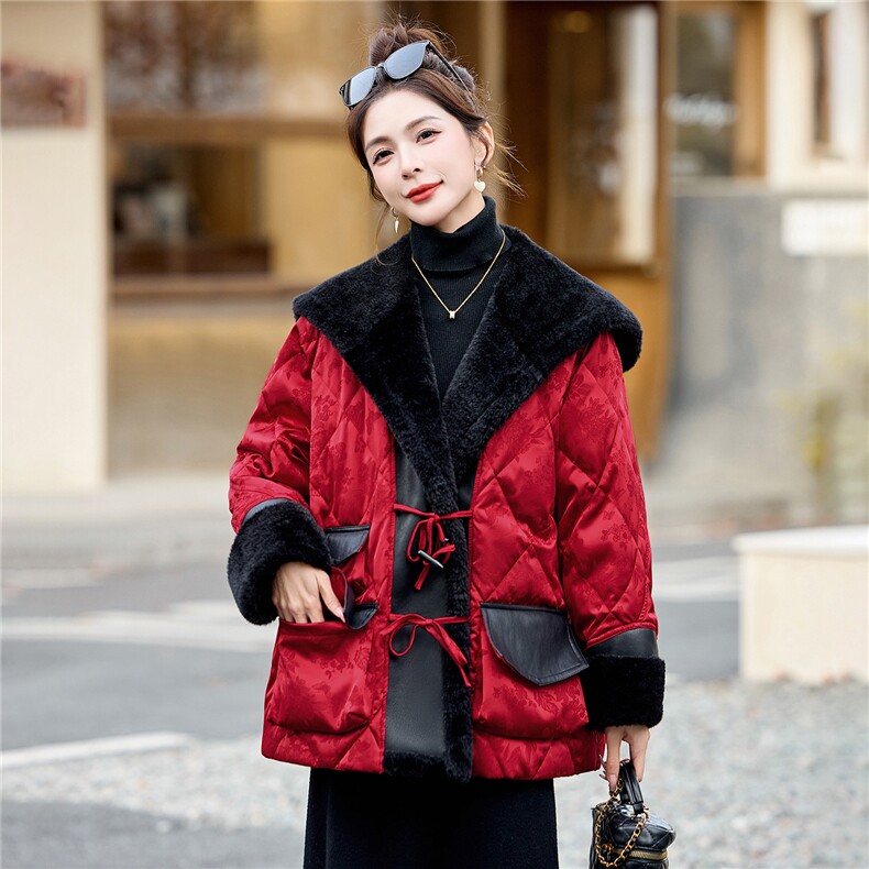 现货，现货，2025冬装新款皮毛一体拼接时尚潮流保暖羽绒服,女装羽绒服,伊仟回