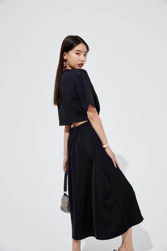 现货夏装后腰镂空设计连衣裙，女装连衣裙，M&VC