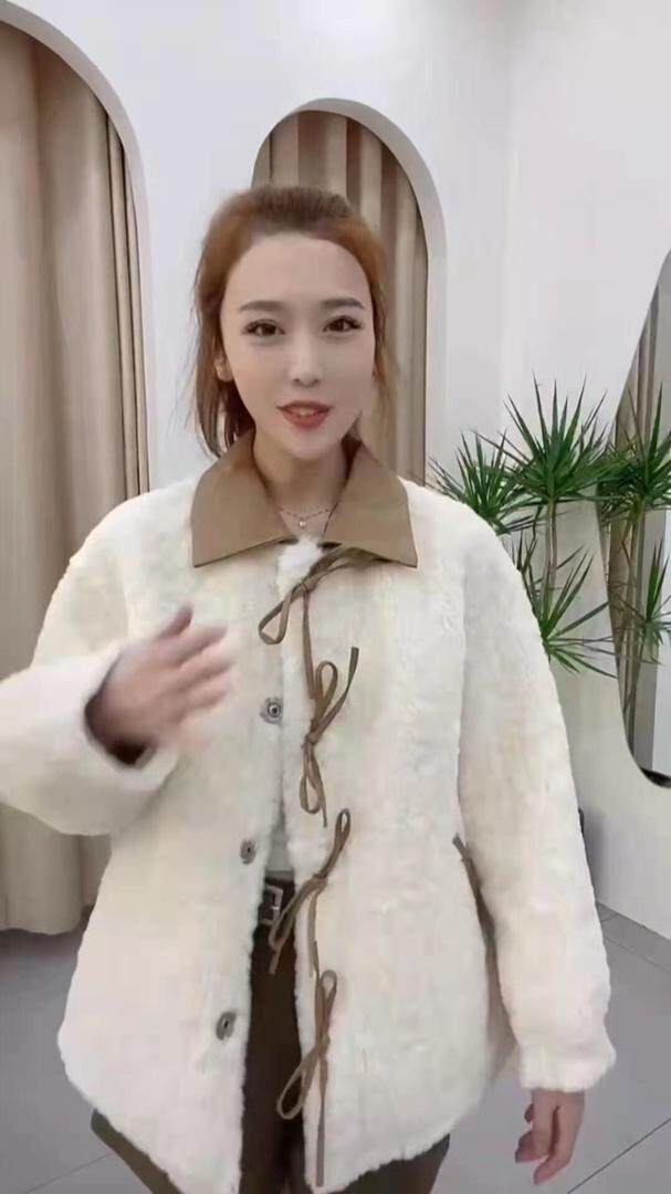 蝴蝶结皮毛一体，其它，C&B