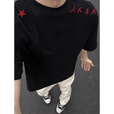 黑红色