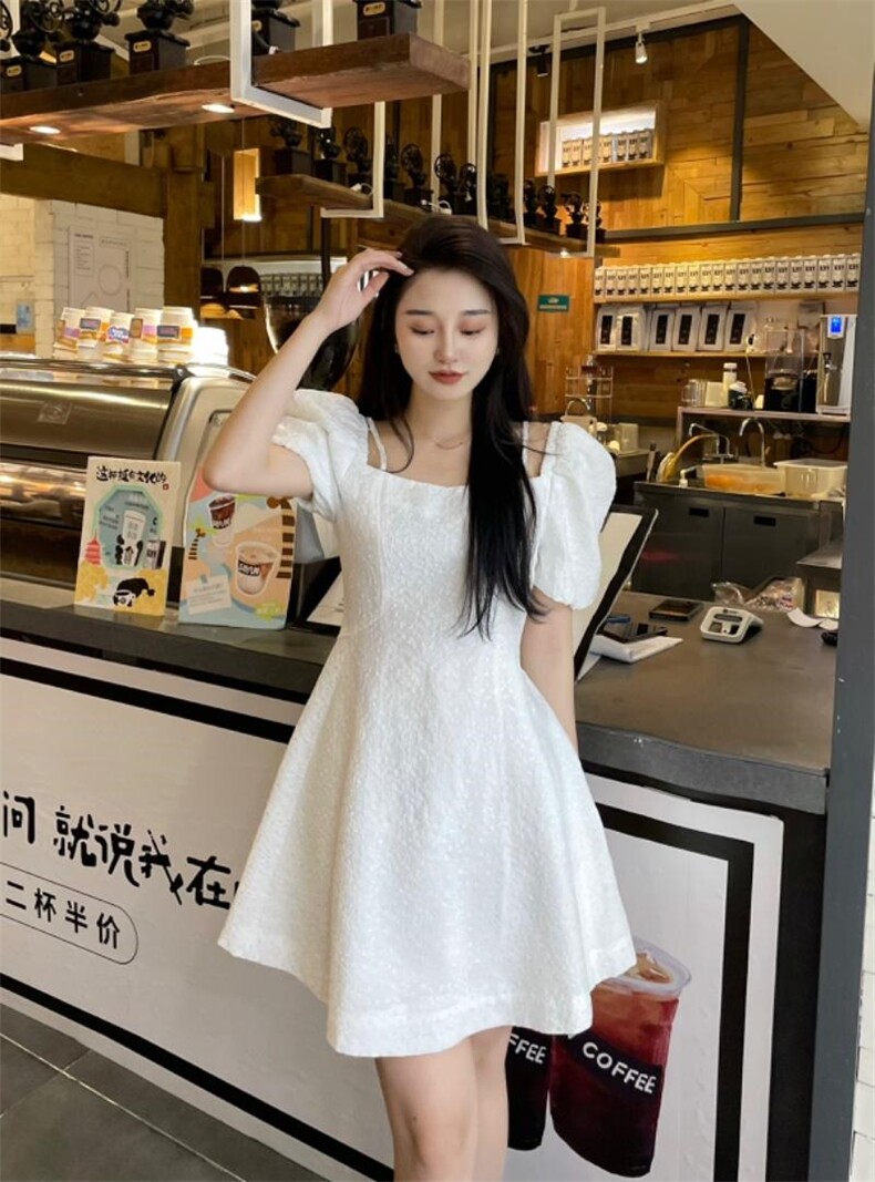 夏季连衣裙，女装连衣裙，一露玛娜