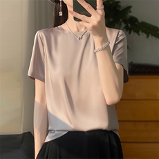 银灰色