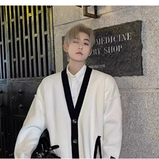 【有货】DMY9234-P68白色条纹开衫毛衣外套男潮高级感V领针织衫，男装针织衫/毛衣，星座603-2
