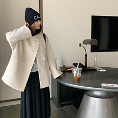 白色