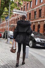 大毛领羽绒服，女装羽绒服，玉米青豆