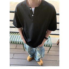 黑色