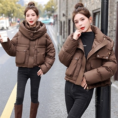 鹅绒加厚保暖面包服外套女2025冬新款韩版小个子减龄连帽羽绒服潮，女装羽绒服，意芙